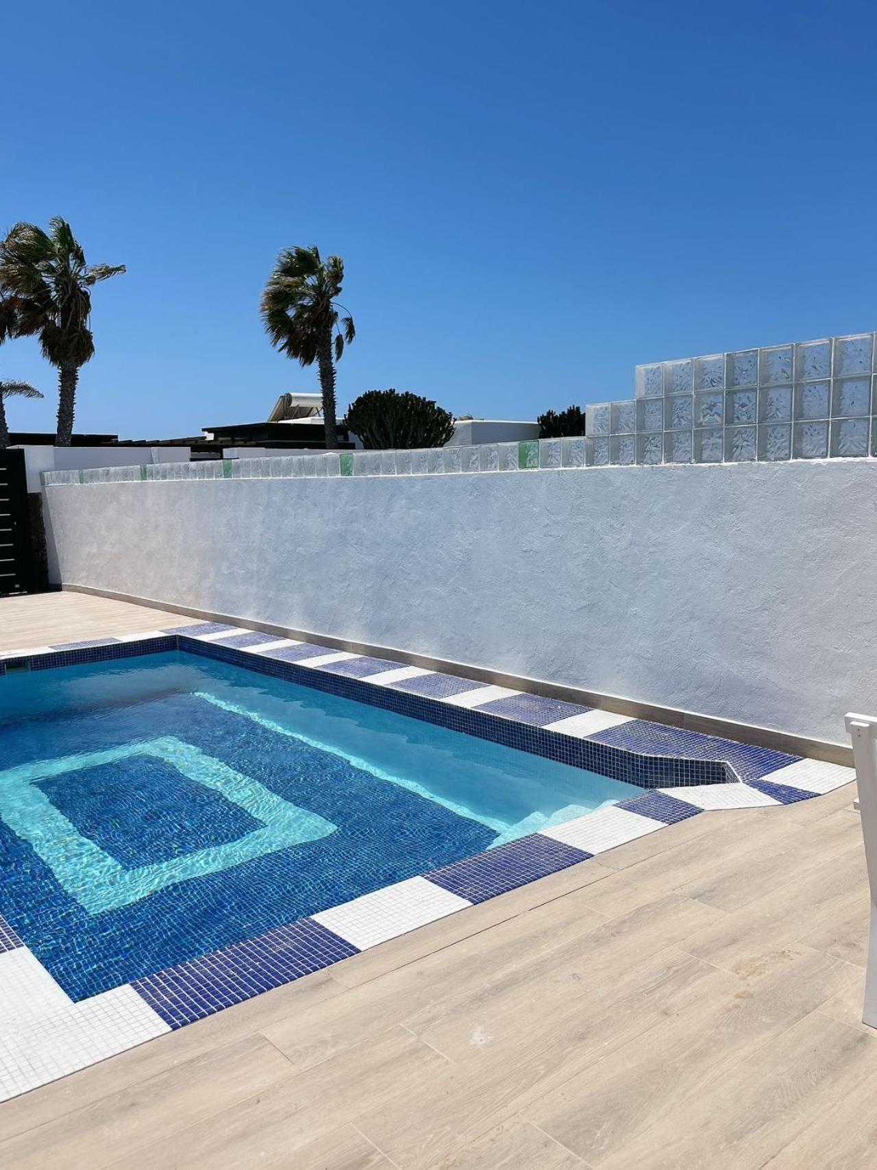 Villa Tony Playa Blanca  Ngoại thất bức ảnh