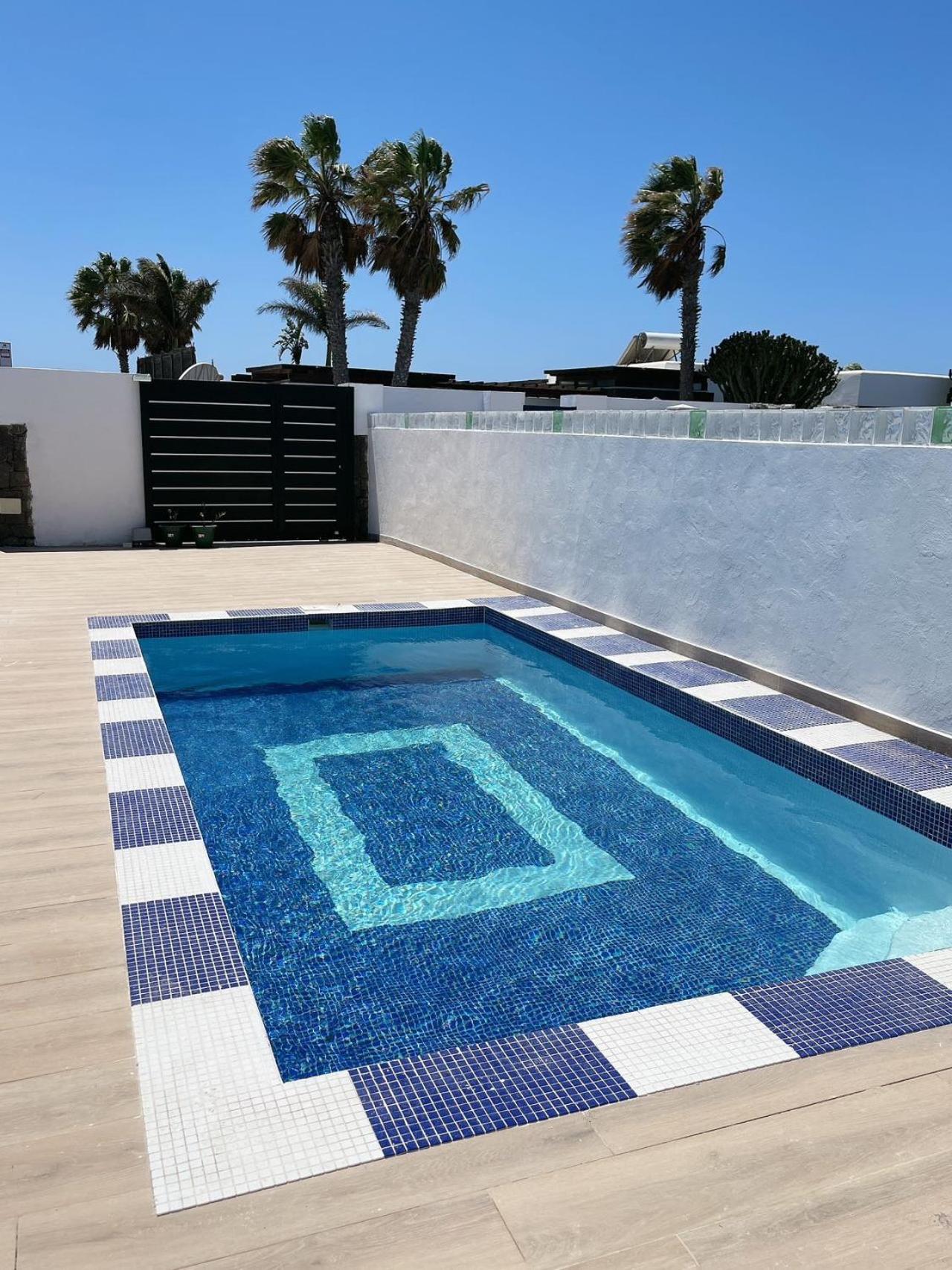 Villa Tony Playa Blanca  Ngoại thất bức ảnh