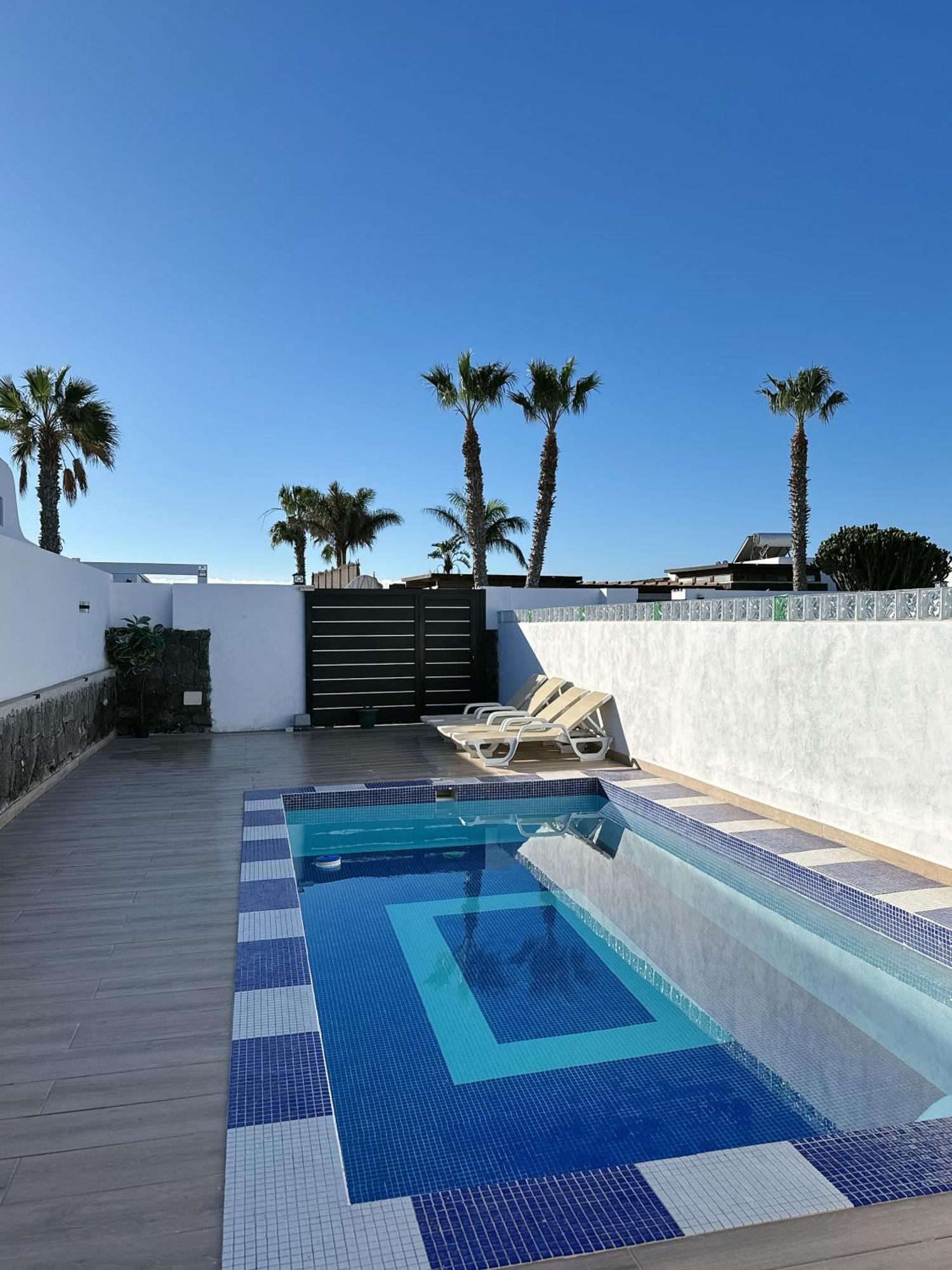 Villa Tony Playa Blanca  Ngoại thất bức ảnh