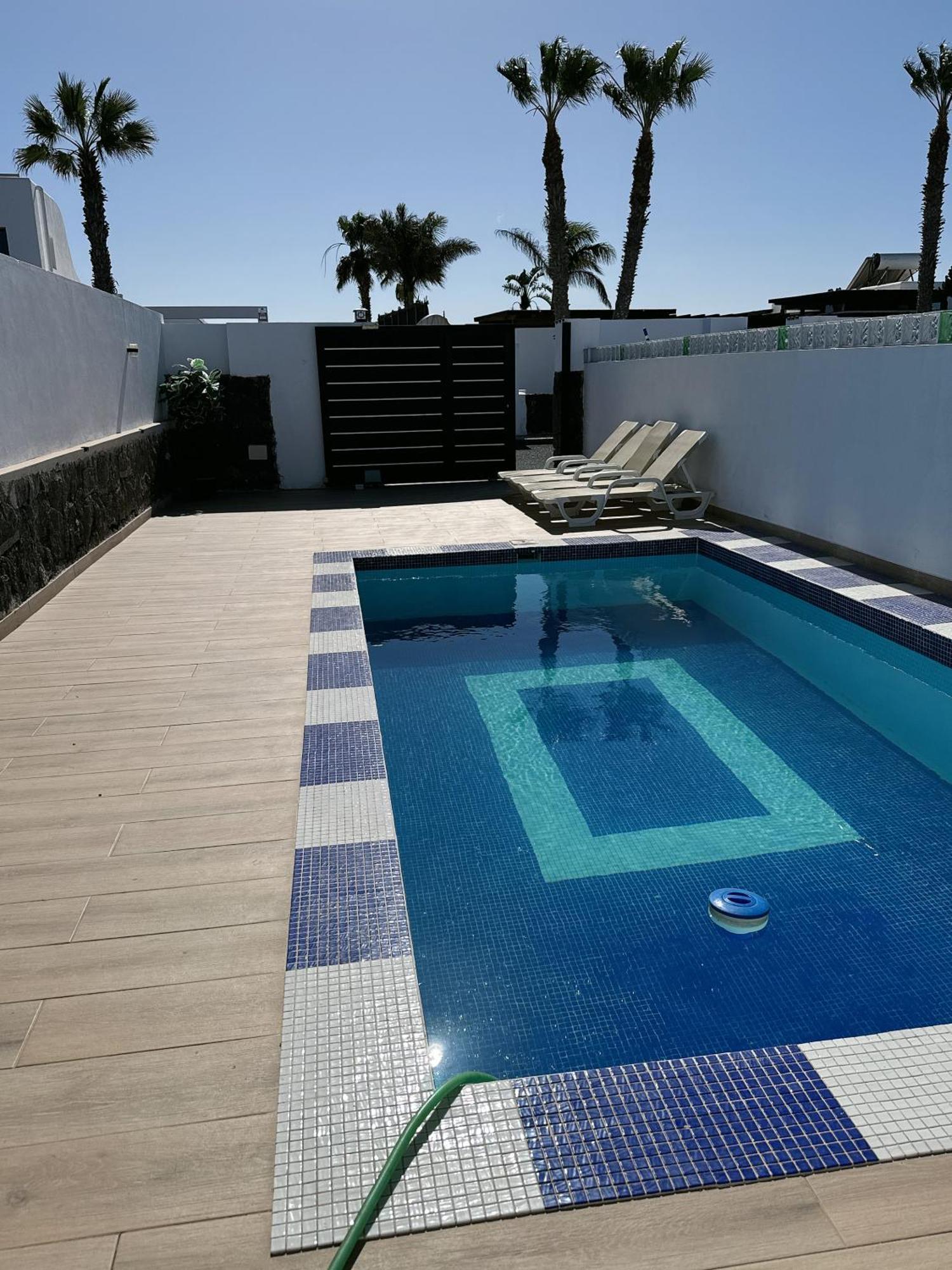 Villa Tony Playa Blanca  Ngoại thất bức ảnh